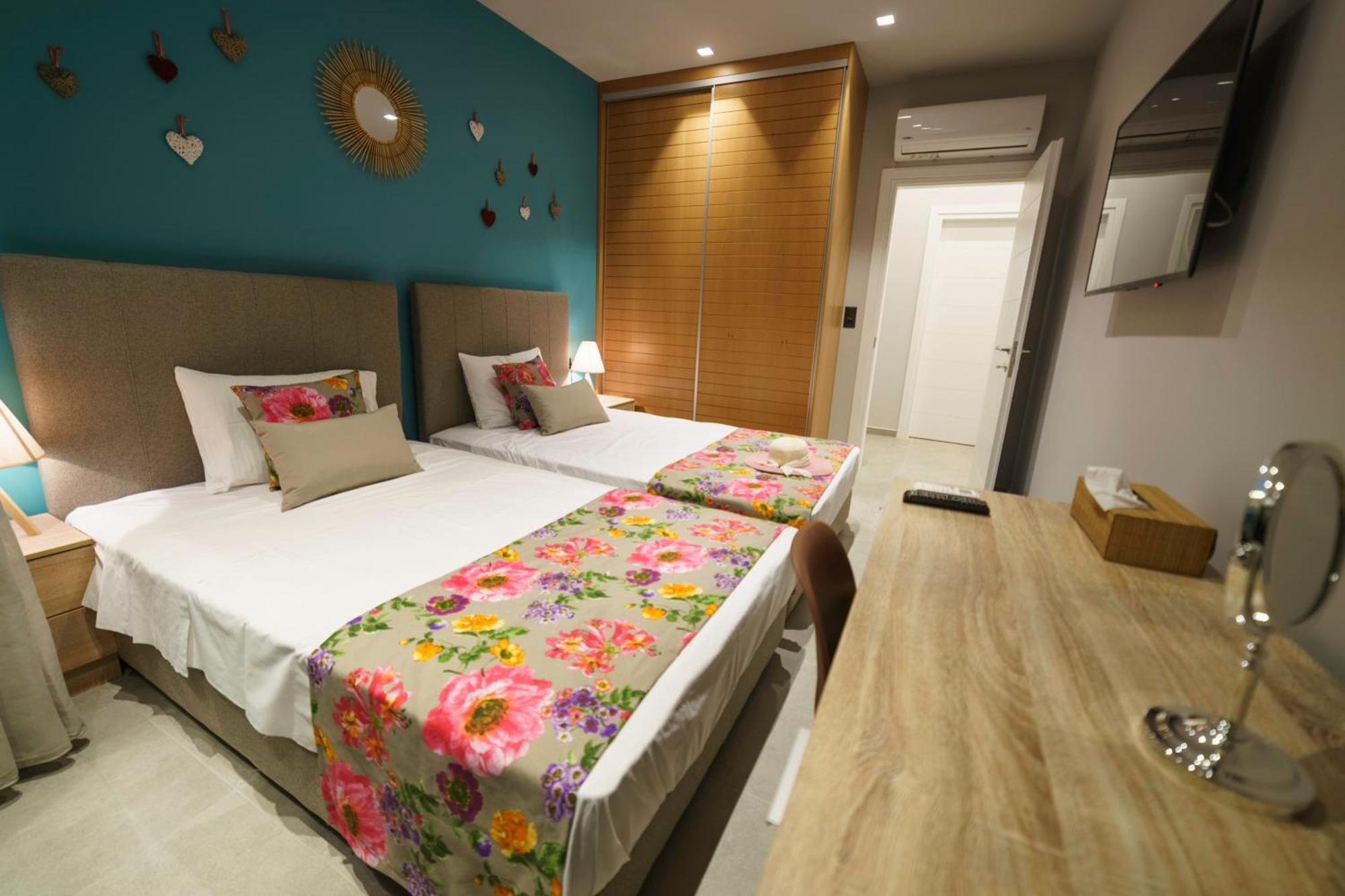 Villa Royal Hill - Private Pool - Sleeps 8